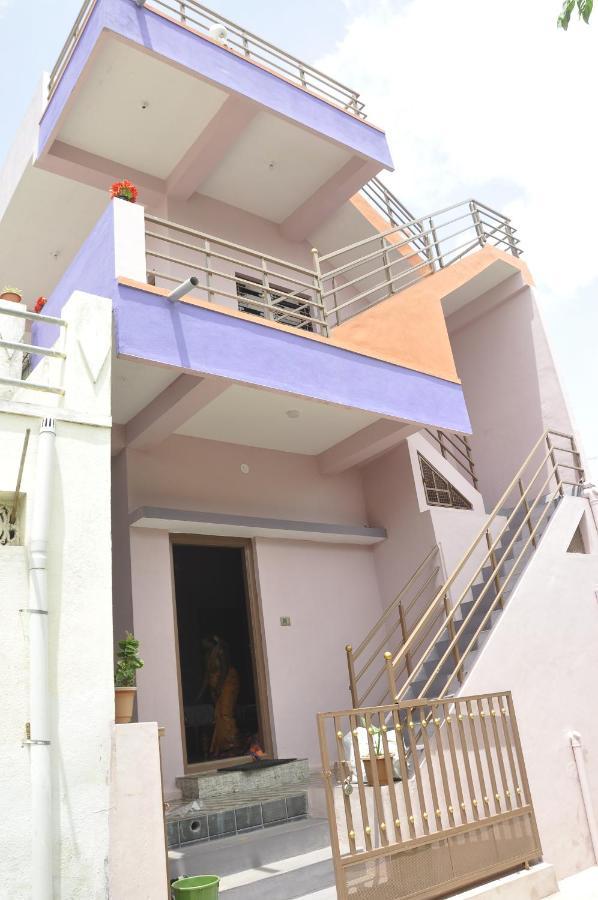 Classic Homestay Hampi Esterno foto