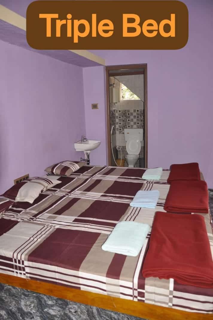 Classic Homestay Hampi Esterno foto